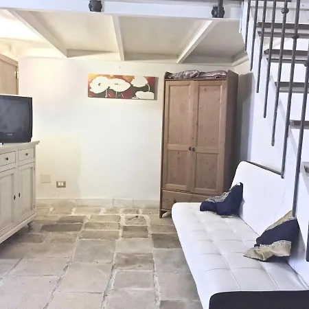 Centro, Pomponazzi Ostuni